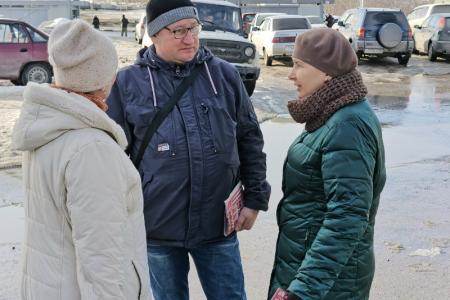 Серия пикетов в поддержку поправок КПРФ в Конституцию прошла в Новосибирске