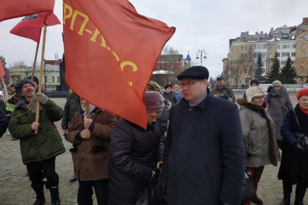 Тюменская область. Депутат-коммунист Юрий Юхневич принял участие в митинге против президентского варианта поправок в Конституцию