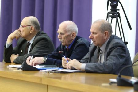 Первый секретарь Калмыцкого рескома КПРФ Николай Нуров принял участие в заседании Совета старейшин