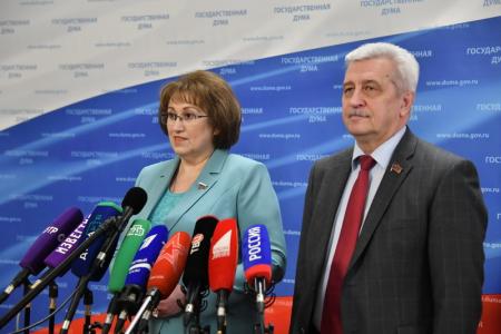 В.А. Ганзя и Н.И. Осадчий выступили перед журналистами в Госдуме