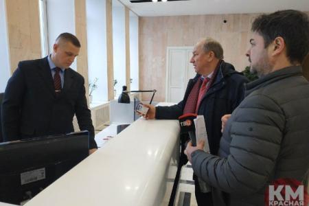 Рабочим не платят зарплату. «Тёплый» приём на ВДНХ