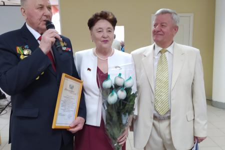 Депутат Тюменской областной Думы Тамара Николаевна Казанцева поздравила Голышмановское землячество с 30-летним юбилеем