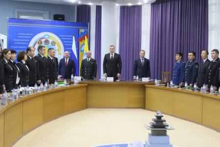 Первый секретарь Калмыцкого рескома партии Николай Нуров принял участие в заседаниях, посвященных Международному дню родного языка 