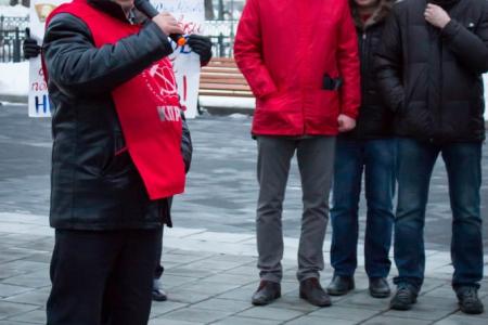 Митинг в Екатеринбурге в поддержку конституционных поправок КПРФ