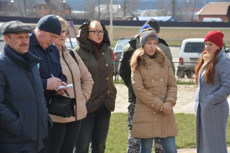 Коммунисты организовали митинг в поселке Разумное Белгородского района
