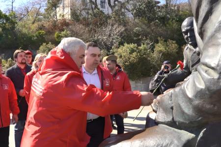 В Севастополе дан старт Союзного общественно-патриотического марша-эстафеты «Наша Великая Победа»