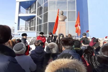 Коммунисты Якутии почтили память И.В. Сталина
