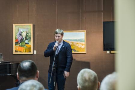 «Душа становится добрее и заживляется от ран...» В Кирове открылась выставка художника и коммуниста Виктора Путинцева