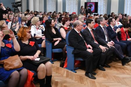 «Для нас очень важно изменение политического курса в пользу трудящихся». Г.А. Зюганов принял участие в работе V съезда ВЖС «Надежда России»