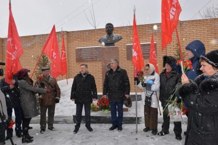 Коммунисты Новосибирска почтили память Иосифа Сталина