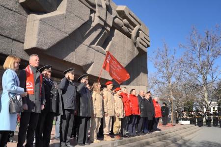 В Севастополе дан старт Союзного общественно-патриотического марша-эстафеты «Наша Великая Победа»