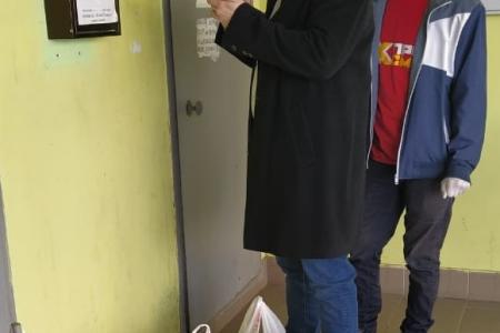 Краснодар. Комсомольцы-добровольцы оказывают помощь жителям города 