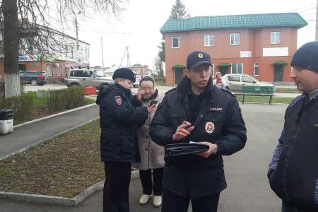 Тульская область. В городе Алексине задержаны депутаты-коммунисты, пришедшие с цветами к памятнику В.И. Ленину 