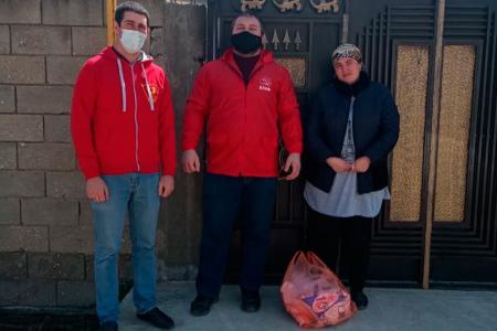 «Своих не бросаем!». Дагестанские коммунисты и комсомольцы оказывают помощь нуждающимся семьям
