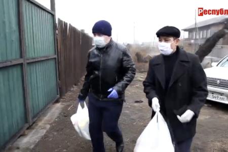 Тува. В Кызыле депутаты-коммунисты помогают малоимущим