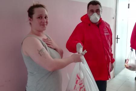 Пермские коммунисты оказали скорую продуктовую помощь самым незащищенным слоям населения
