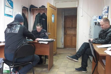 Тульская область. В городе Алексине задержаны депутаты-коммунисты, пришедшие с цветами к памятнику В.И. Ленину 