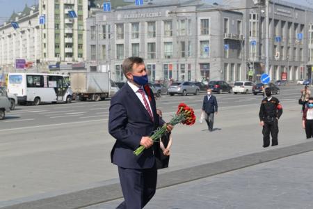 Мэр-коммунист А.Е. Локоть поздравил новосибирцев с 150-летним юбилеем В.И. Ленина