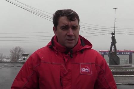 Саратовские коммунисты поздравили земляков с Днём космонавтики