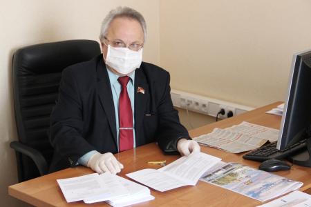 Ярославские депутаты-коммунисты на связи с народом