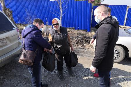 Приморский край. В Артеме коммунисты оказали помощь детям войны