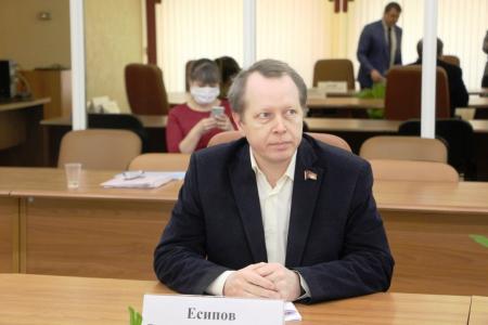 «Единороссы» отказались отмечать День саратовского авиастроителя