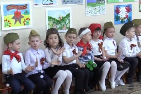 Саратовский обком КПРФ подводит итоги детского конкурса "Детство, опалённое войной, или война и мир глазами ребенка"