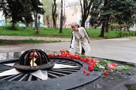 В Тульской области члены КПРФ почтили память героев Великой Отечественной войны в день 75-летия Великой Победы