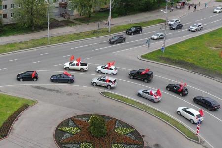 Пензенские коммунисты провели автопробег в честь Дня Победы