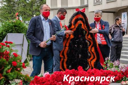 СМИ и соцсети об акциях КПРФ к 75-летию Великой Победы:  «Бессмертный полк под красным стягом», автопробеги, шествие в Иркутске, задержания в Москве