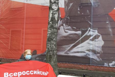 Подмосковные коммунисты помогают нуждающимся и участвуют в субботниках, приуроченных ко Дню Победы