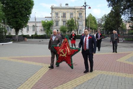 Крым. 75-летие Победы под красными знаменами