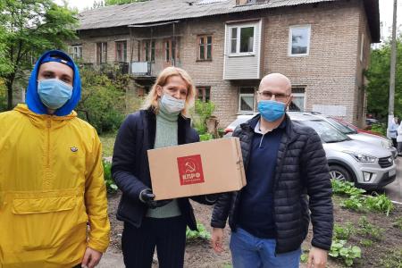 Коммунисты Московской области своих не бросают