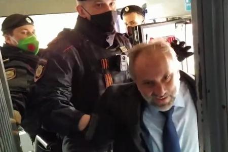 Москва. Депутатский запрос о задержаниях 9 Мая
