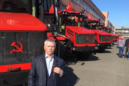 Депутат Госдумы Сергей Пантелеев открыл праздничные мероприятия к юбилею Победы на Кировском заводе