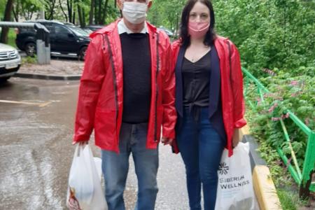 Подмосковные коммунисты каждый день помогают нуждающимся - своих не бросают!