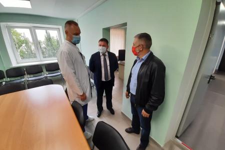 Депутат Госдумы от КПРФ Н.Н. Езерский передал технику для ОКБ №1 в Екатеринбурге