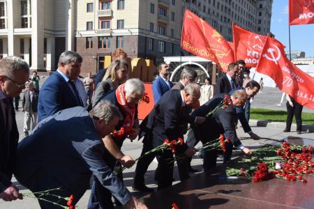 Г.А. Зюганов: Секрет Победы – в защите Советской Родины!