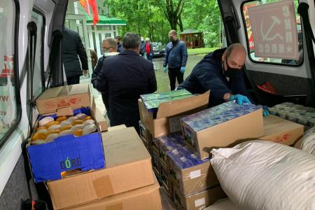 Всё лучшее – детям! Подмосковные коммунисты отправили подарки в детские дома и хосписы региона