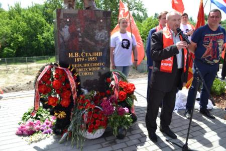 В Нижегородской области установлен первый памятник И.В. Сталину