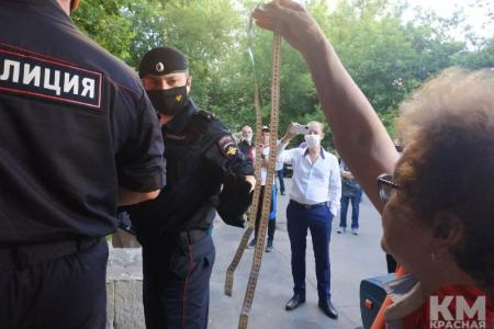 Москва. До 1 июля жителей не бить!