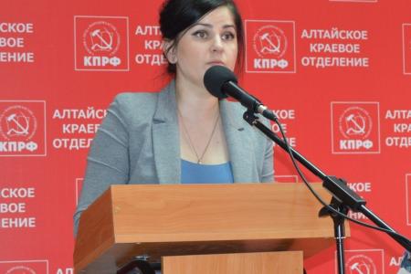 «Не думай о себе, думай о товарищах». Лидер алтайских коммунистов Мария Прусакова подвела итоги четырехлетнего руководства партийной организацией