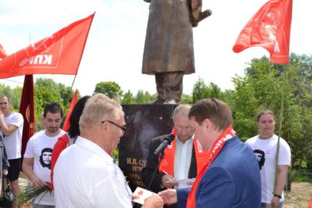 В Нижегородской области установлен первый памятник И.В. Сталину