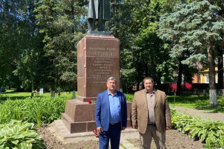 Московская область. Памятникам В.И. Ленину - партийную заботу!