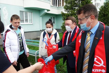 Курская область. Помощь детям – приоритет для КПРФ