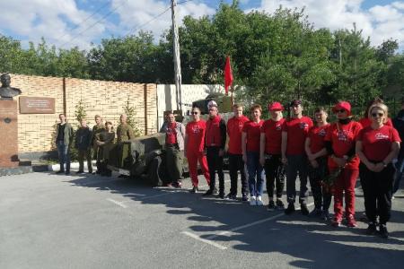 Новосибирский обком КПРФ дал старт автопробегу Дня памяти и скорби
