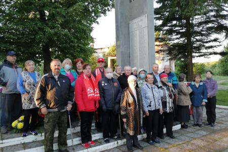 Московская область. Подмосковные коммунисты почтили память погибших воинов в День памяти и скорби