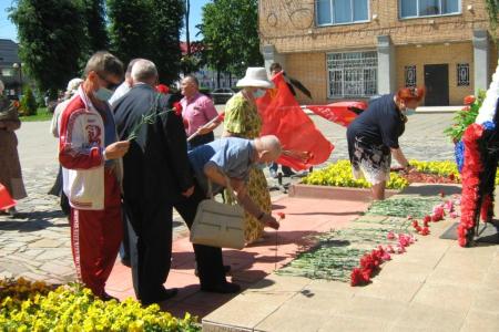 Московская область. Подмосковные коммунисты почтили память погибших воинов в День памяти и скорби