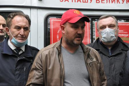 Всё лучшее – детям! Подмосковные коммунисты отправили подарки в детские дома и хосписы региона