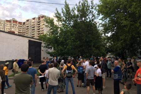 Москва. Медведково. Жители при поддержке КПРФ готовятся к противостоянию с застройщиками